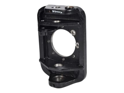 RH STEER KNUCKLE